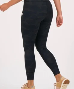 Vuori Clothing Vuori Daily Legging In Black Camo