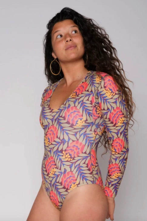 Seea Harper Surf Suit - Genoa One Piece Long Sleeve Surf Suit for Women 3 Seea Harper Surf Suit In Genoa One Pieces