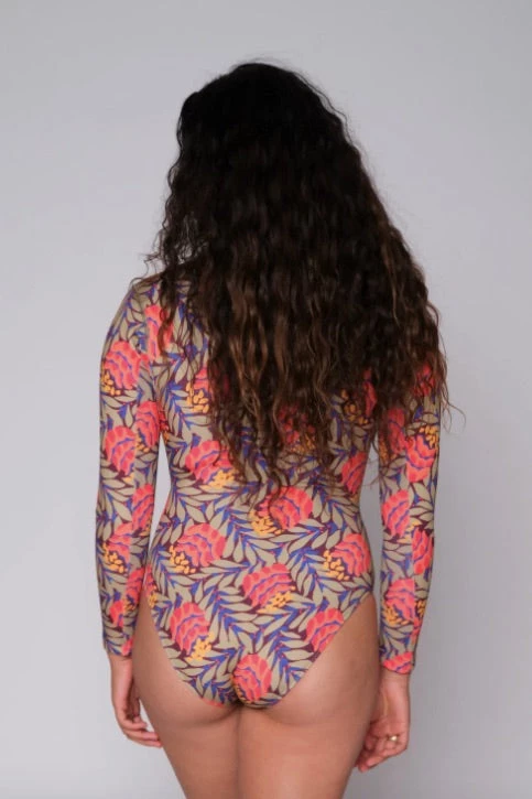 Seea Harper Surf Suit - Genoa One Piece Long Sleeve Surf Suit for Women 4 Seea Harper Surf Suit In Genoa One Pieces